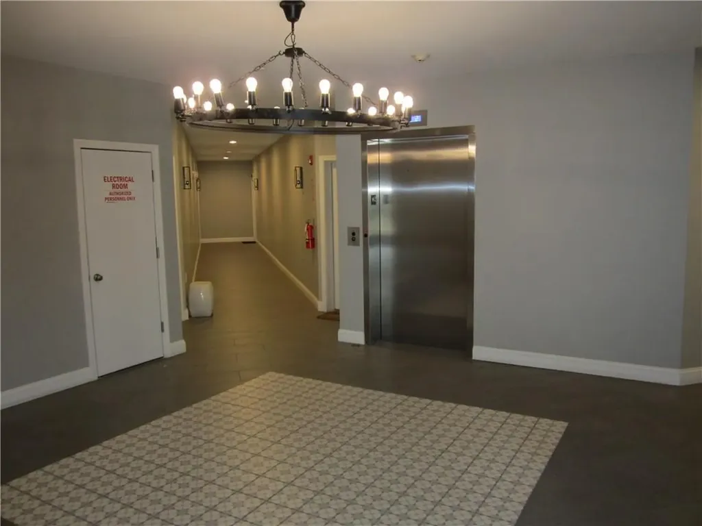 7 Mount Hope Avenue Providence RI 02906