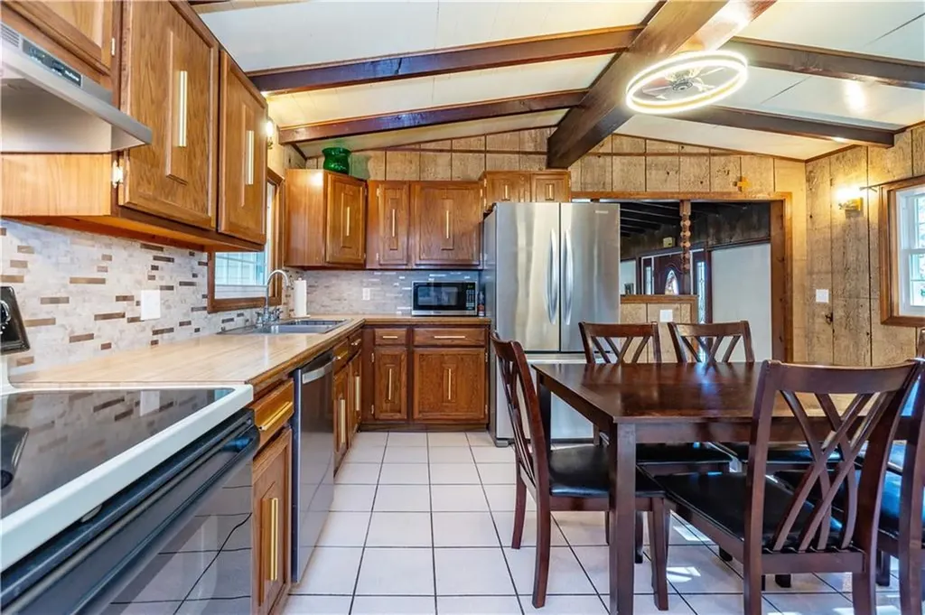 1017 Tiogue Avenue Coventry RI 02816
