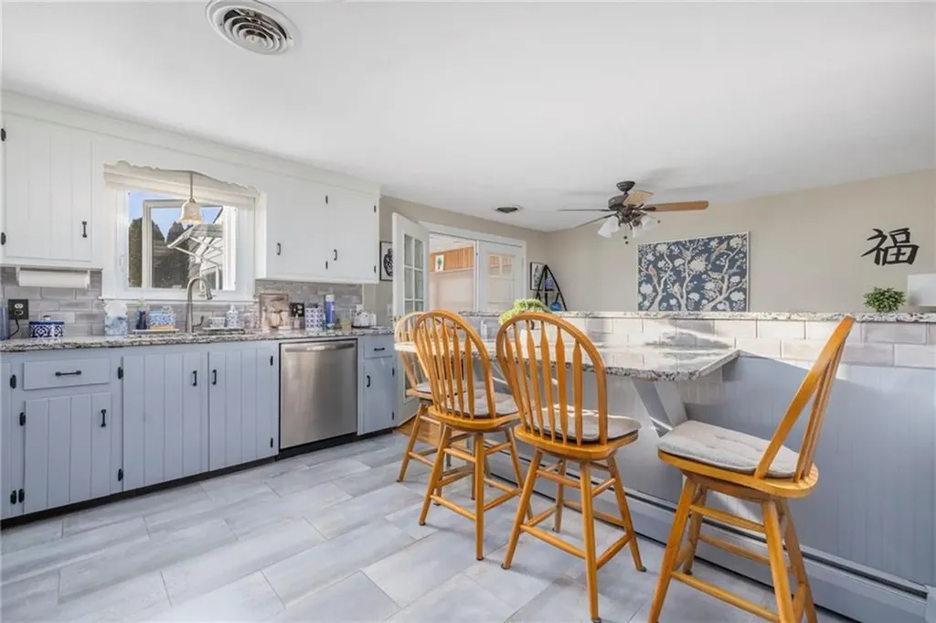 194 Kimberly Lane West Warwick RI 02893