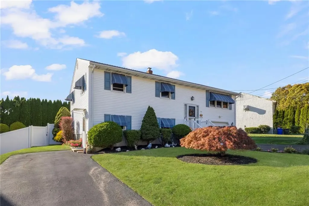 194 Kimberly Lane West Warwick RI 02893