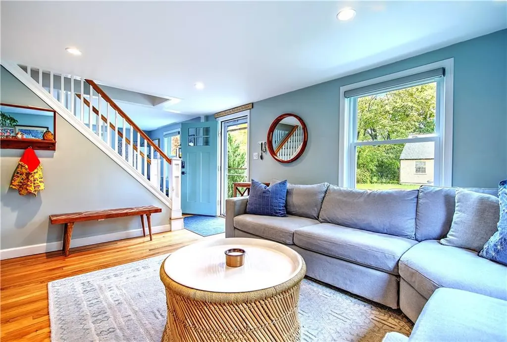 15 East Court North Kingstown RI 02852