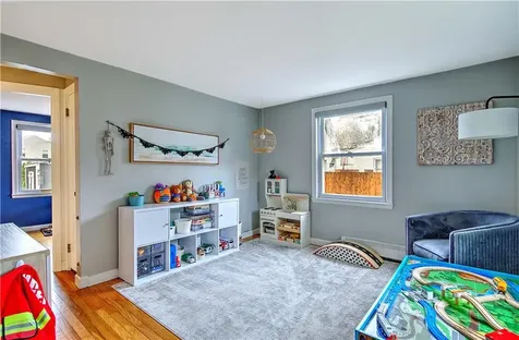 15 East Court North Kingstown RI 02852