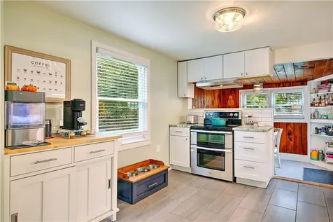 15 East Court North Kingstown RI 02852