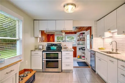 15 East Court North Kingstown RI 02852