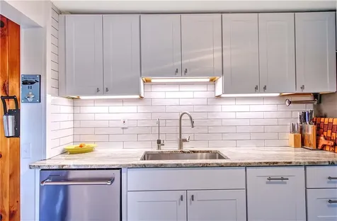 15 East Court North Kingstown RI 02852