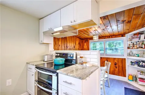 15 East Court North Kingstown RI 02852