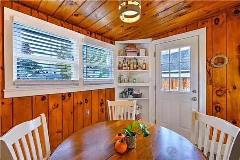 15 East Court North Kingstown RI 02852