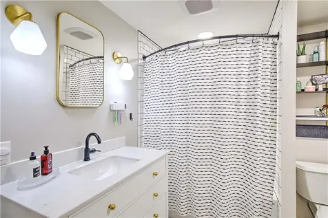 15 East Court North Kingstown RI 02852