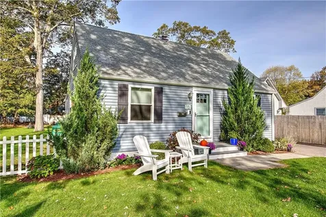 15 East Court North Kingstown RI 02852