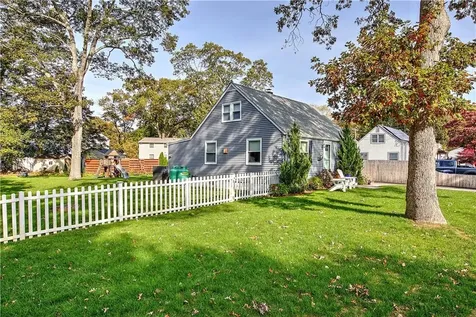 15 East Court North Kingstown RI 02852