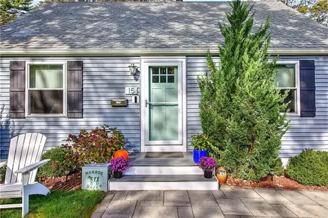15 East Court North Kingstown RI 02852