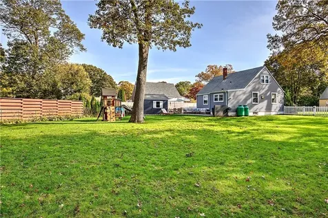 15 East Court North Kingstown RI 02852
