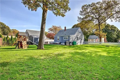 15 East Court North Kingstown RI 02852