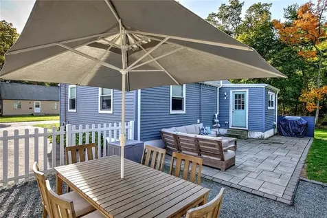 15 East Court North Kingstown RI 02852