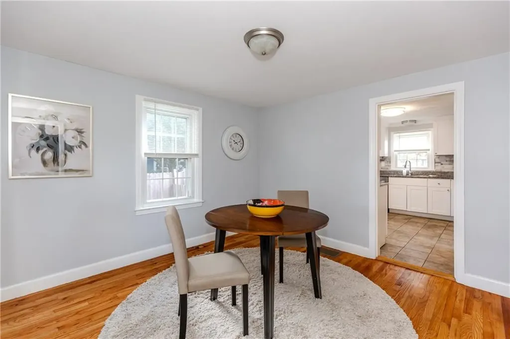 76 Massachusetts Avenue Warwick RI 02888