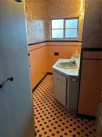 37 Deerfield Road Cranston RI 02920