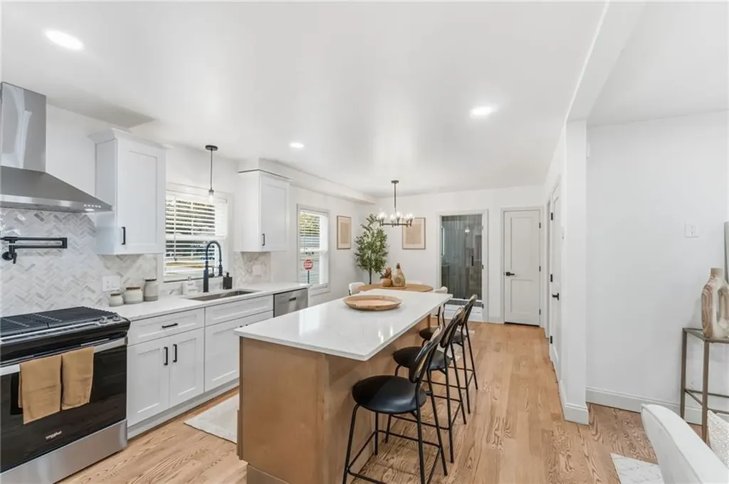 170 Holmes Road Warwick RI 02888