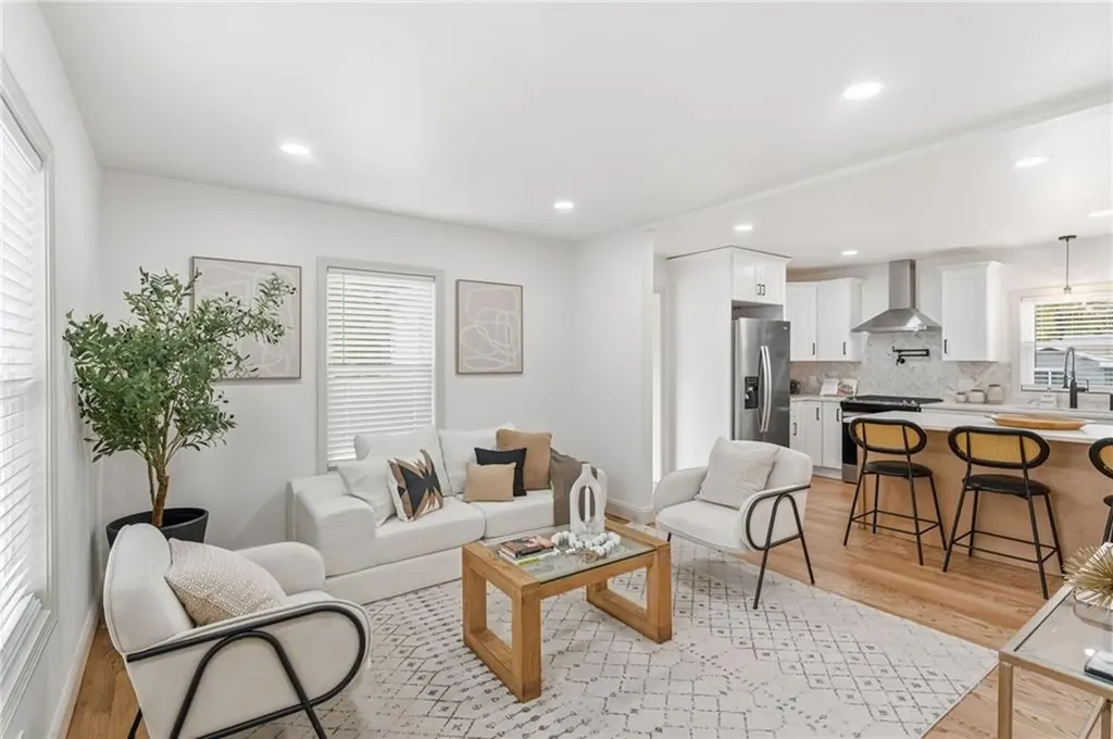 170 Holmes Road Warwick RI 02888