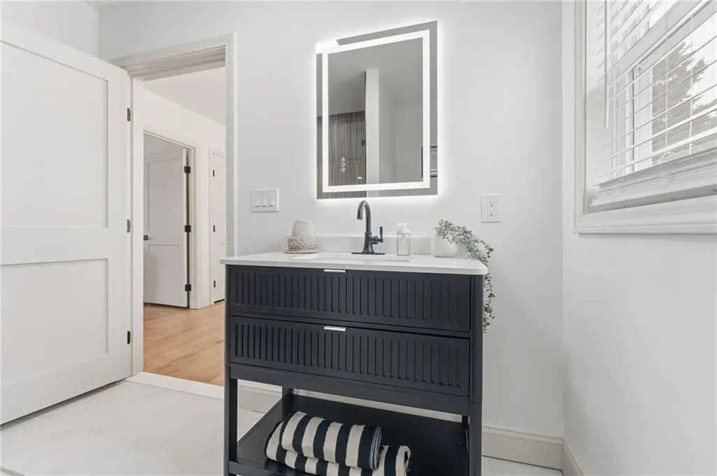 170 Holmes Road Warwick RI 02888