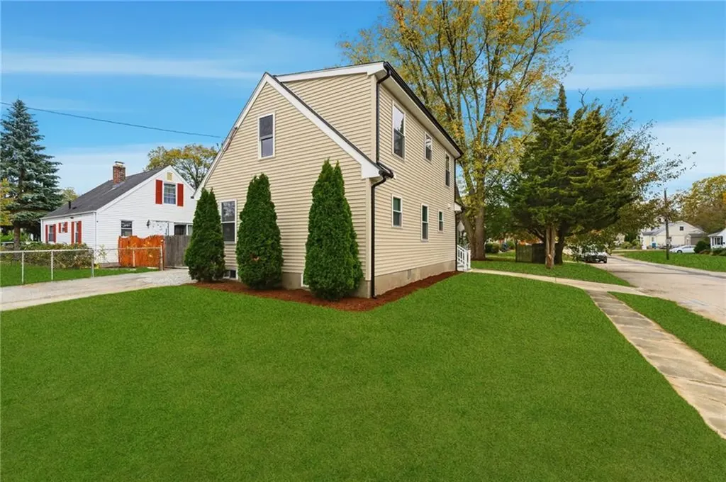 170 Holmes Road Warwick RI 02888