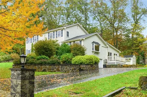 2 Woodvale Drive Johnston RI 02919