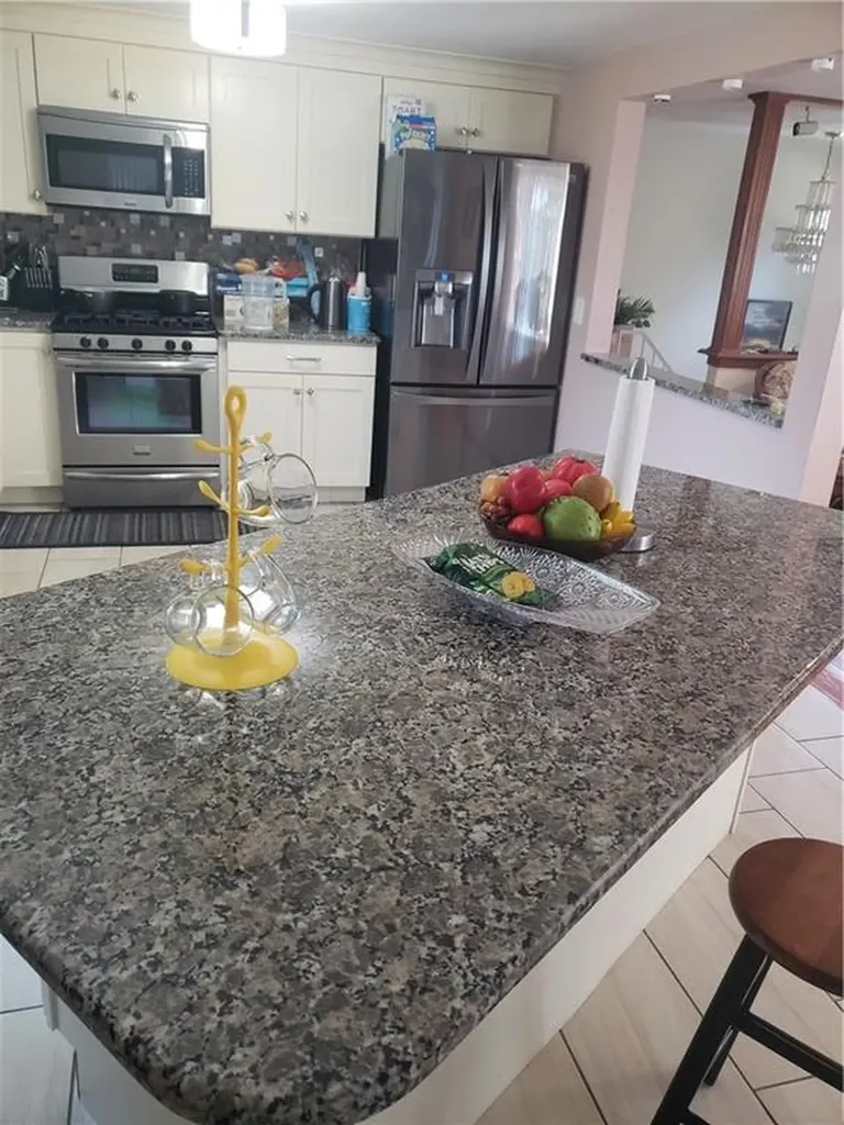 83 Valente Drive Cranston RI 02920