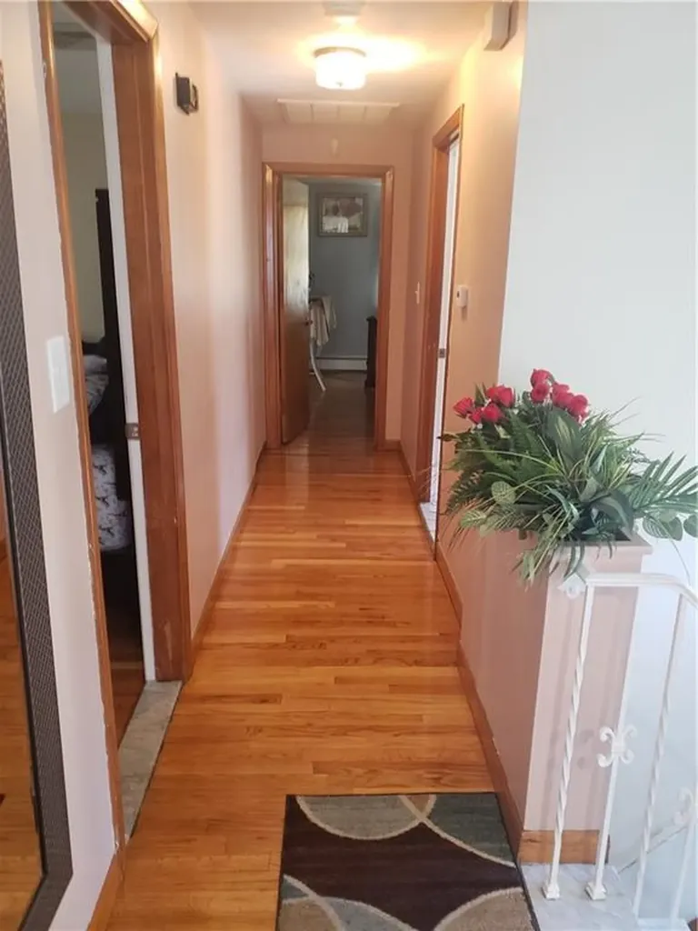 83 Valente Drive Cranston RI 02920