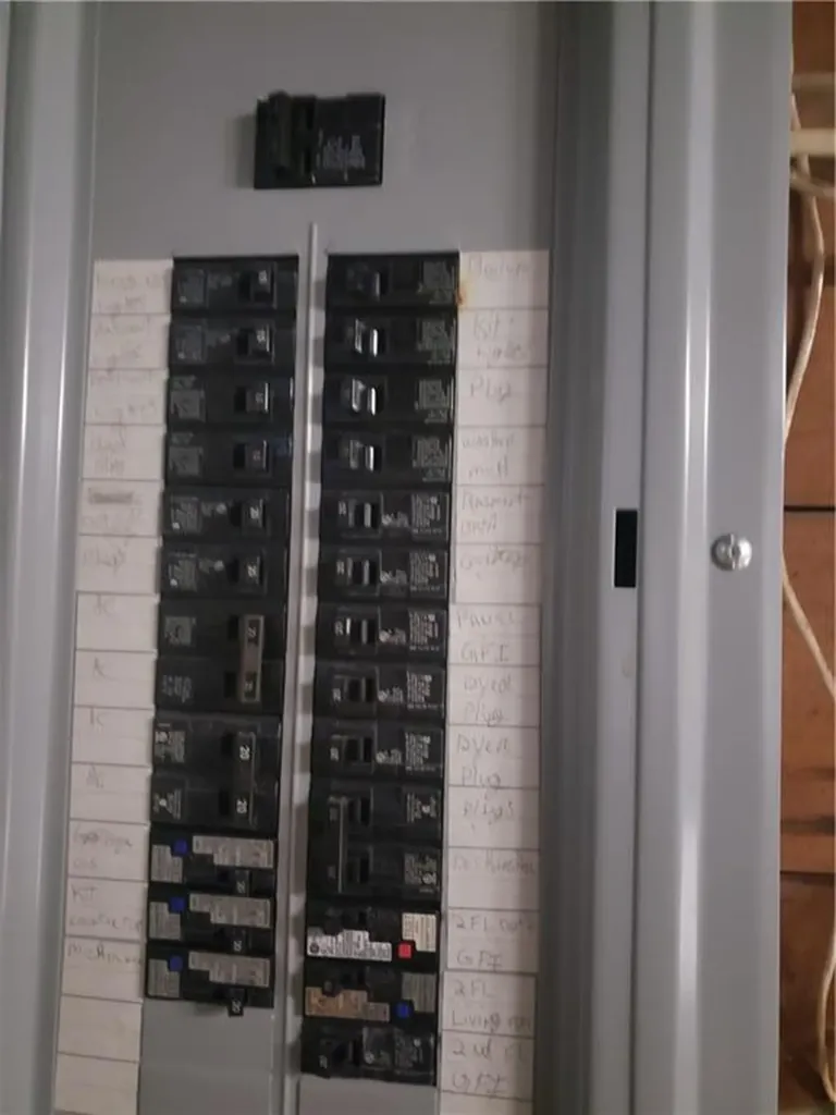 83 Valente Drive Cranston RI 02920