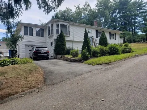 83 Valente Drive Cranston RI 02920