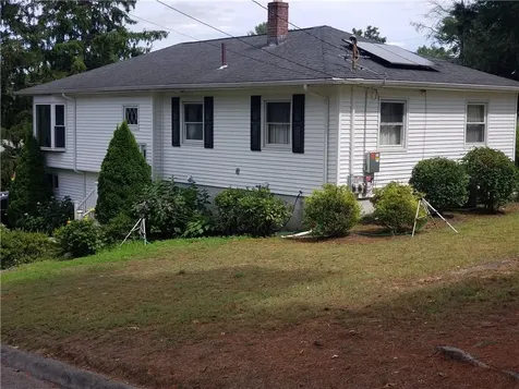 83 Valente Drive Cranston RI 02920