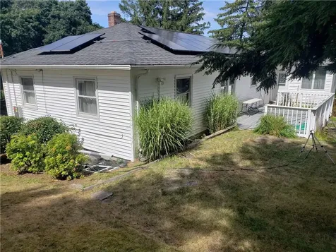 83 Valente Drive Cranston RI 02920