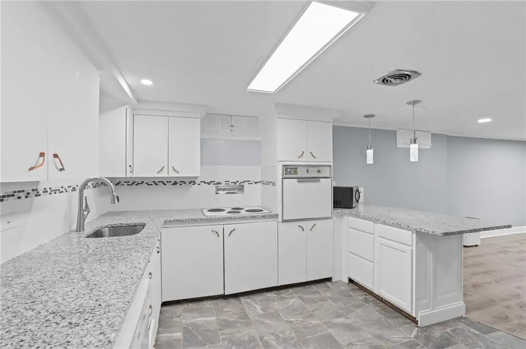 2 Oak Grove Boulevard North Providence RI 02911