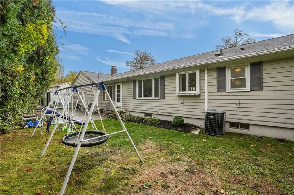 2 Oak Grove Boulevard North Providence RI 02911