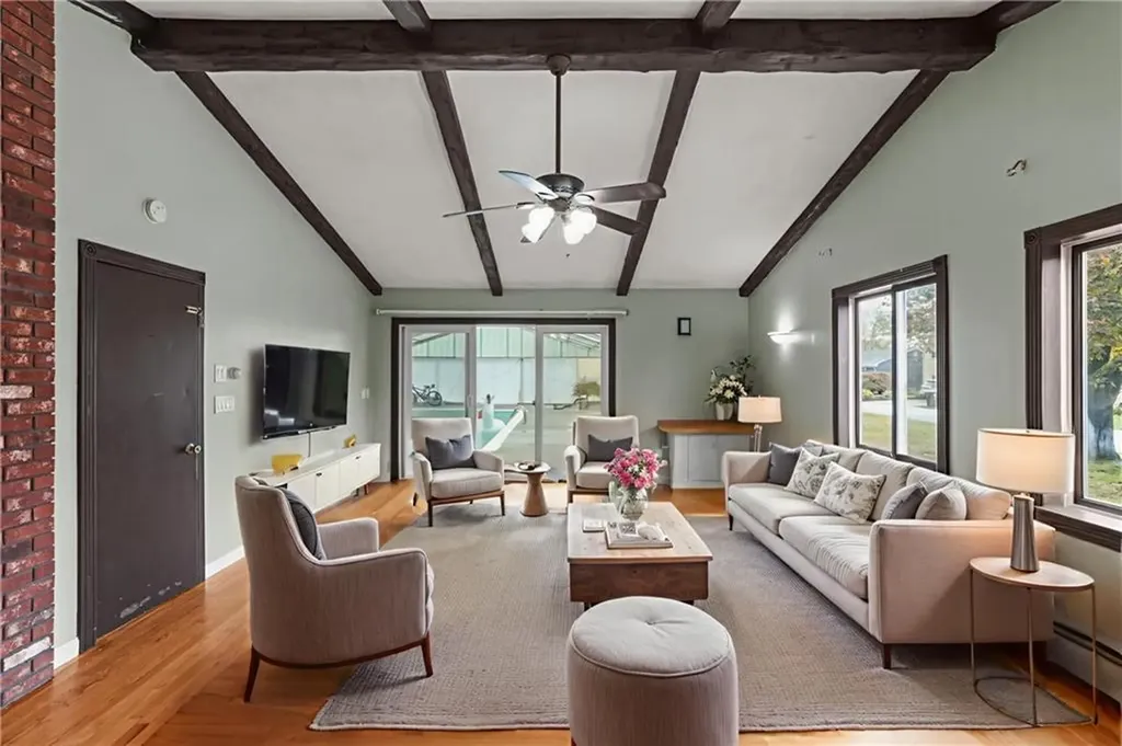 2 Oak Grove Boulevard North Providence RI 02911