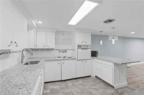 2 Oak Grove Boulevard North Providence RI 02911