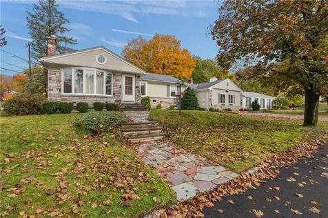 2 Oak Grove Boulevard North Providence RI 02911