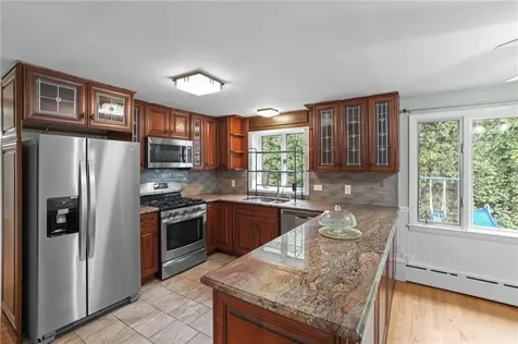 2 Oak Grove Boulevard North Providence RI 02911