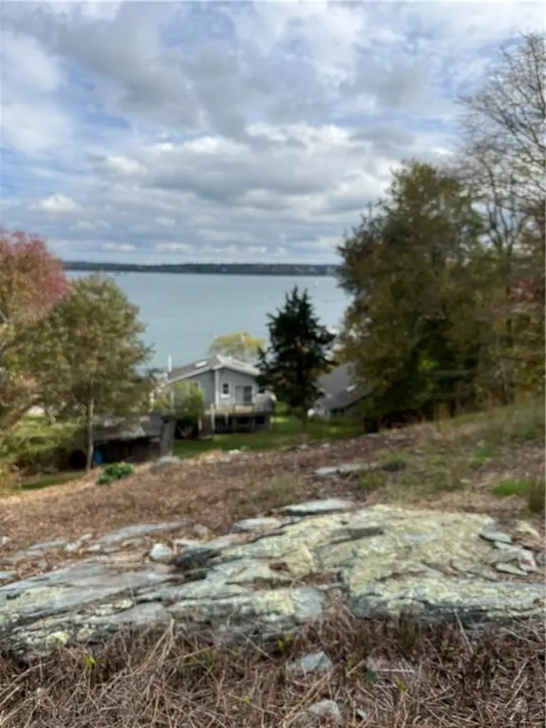 0 Governor Paine Road Portsmouth RI 02872