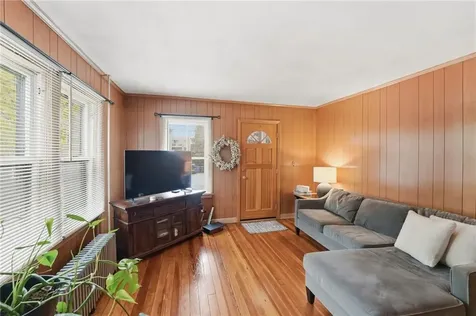 2 Wilson Street Bristol RI 02809