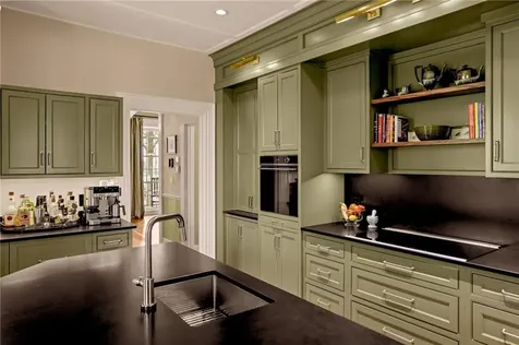 291 High Street Bristol RI 02809