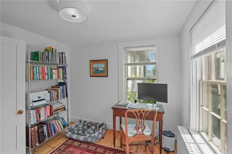 291 High Street Bristol RI 02809