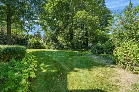 291 High Street Bristol RI 02809