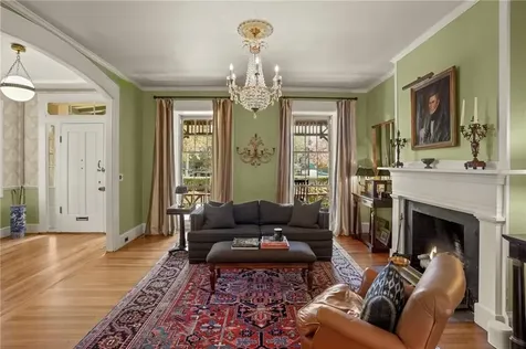 291 High Street Bristol RI 02809