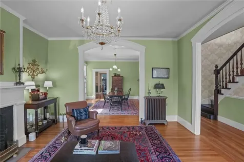 291 High Street Bristol RI 02809