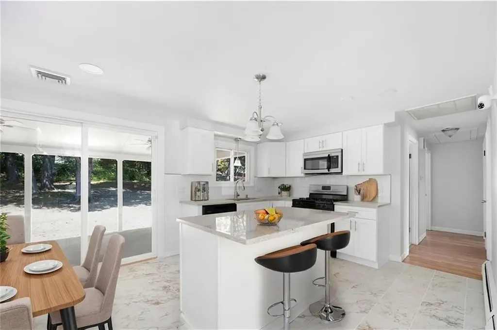 1199 Centerville Road Warwick RI 02886