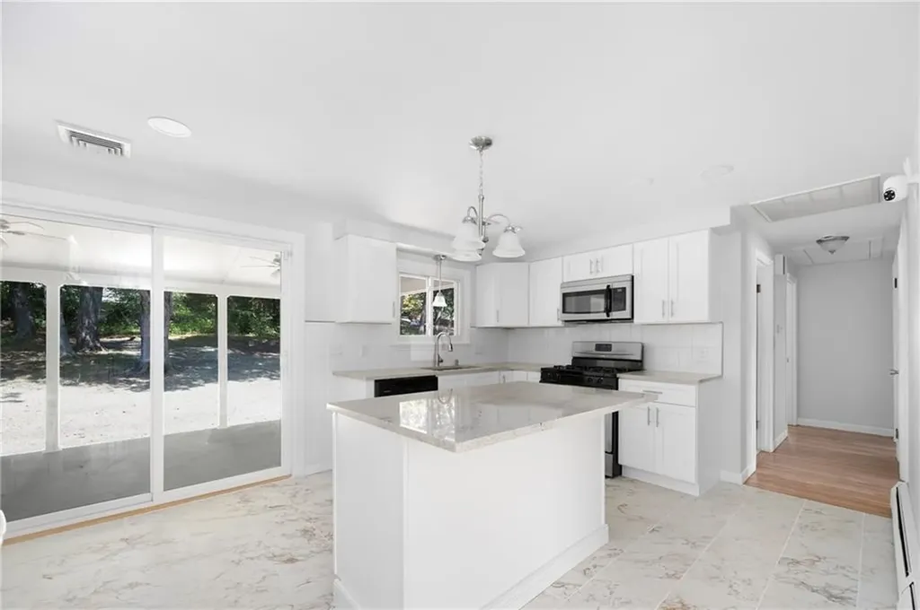 1199 Centerville Road Warwick RI 02886