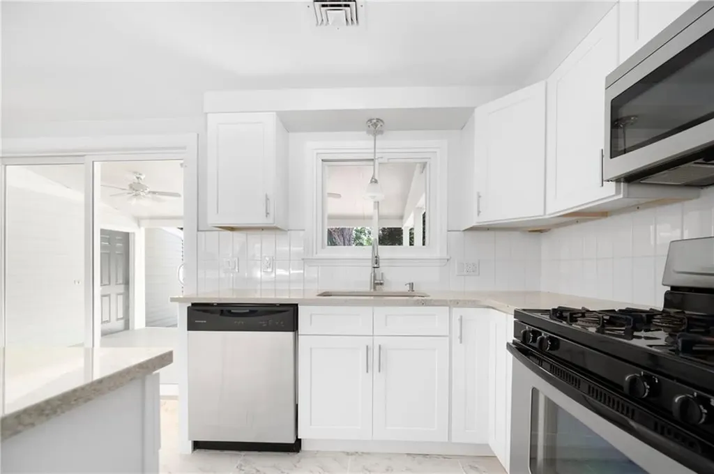 1199 Centerville Road Warwick RI 02886