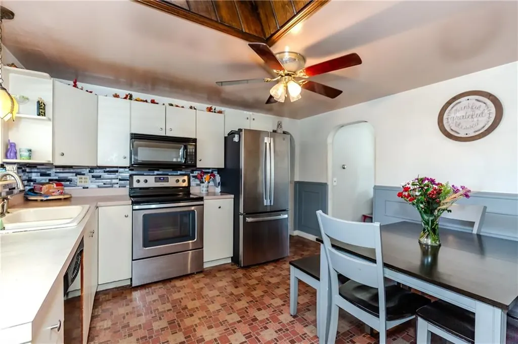 41 Belvedere Street Johnston RI 02919