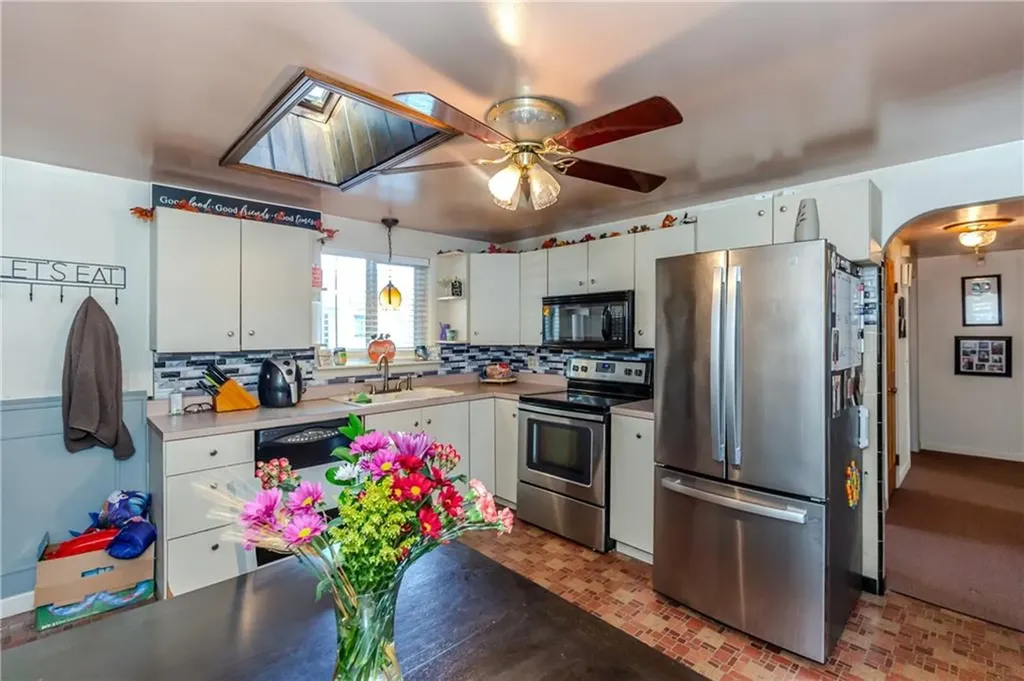 41 Belvedere Street Johnston RI 02919