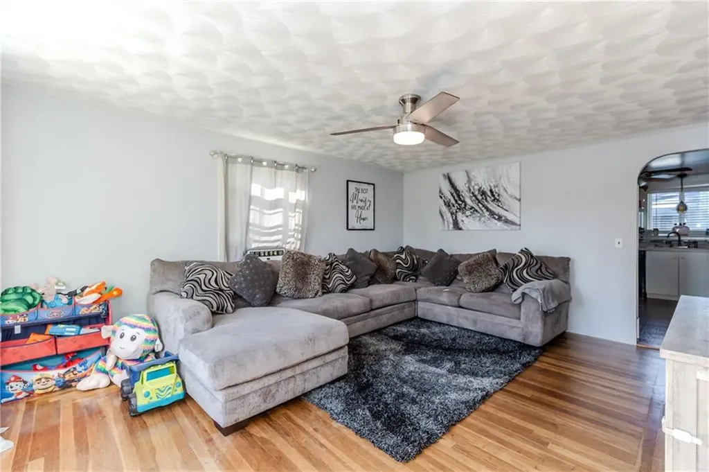 41 Belvedere Street Johnston RI 02919